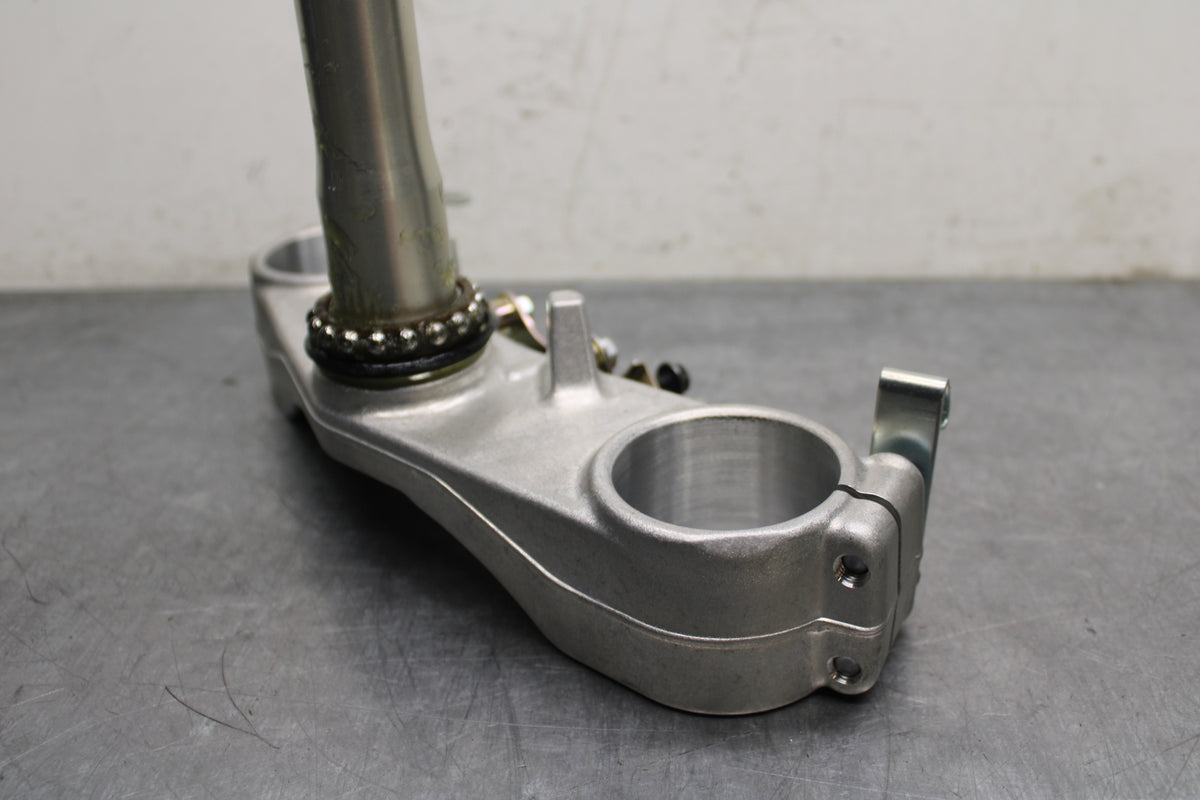 12-25 KAWASAKI NINJA ZX14R NEW!! FRONT FORKS CLAMP LOWER TRIPLE TREE STEM BB757