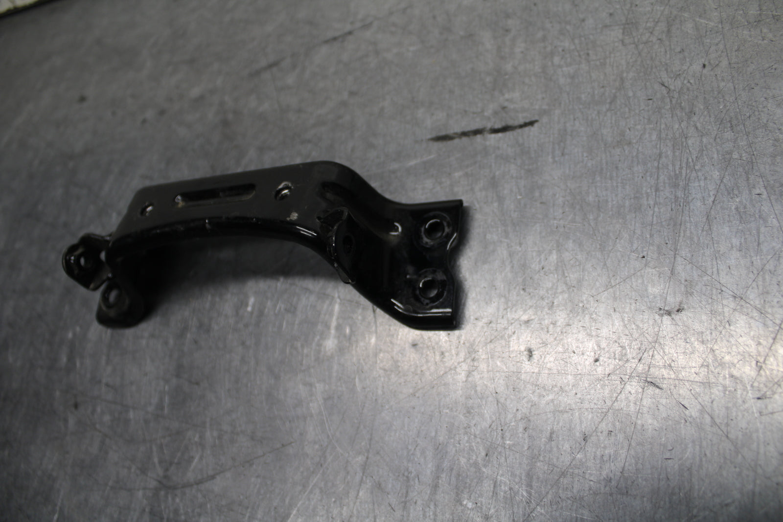 24 KAWASAKI NINJA 500 ABS GAS TANK FUEL CELL PETROL RESERVOIR BRACKET BB744