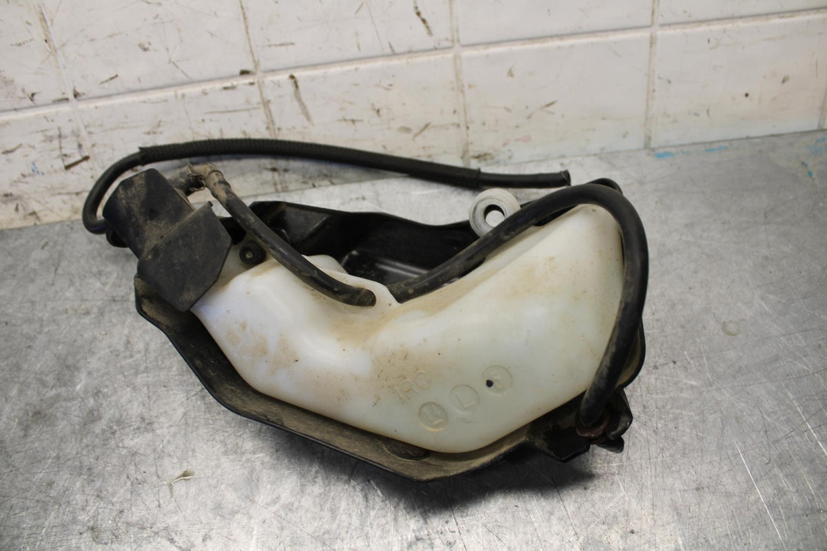 2015 Yamaha FZ09 COOLANT WATER TANK RESERVOIR BOTTLE 1RC-21871-00-00 BB54