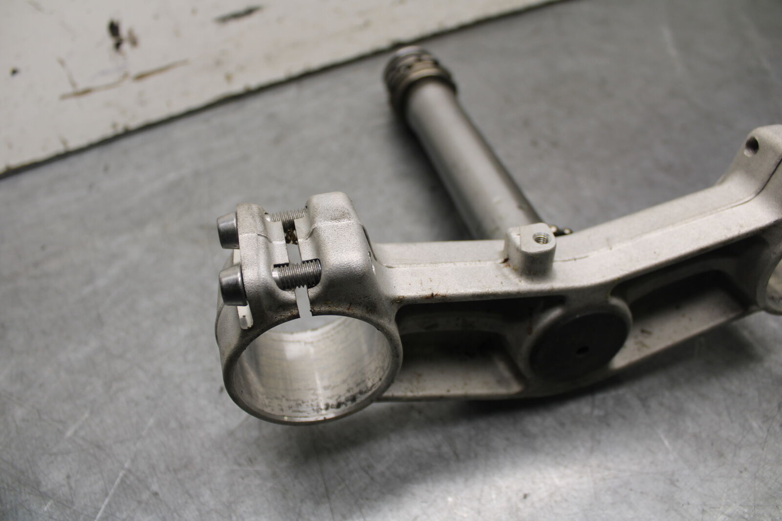 13-18 KAWASAKI NINJA ZX6R FRONT FORKS CLAMP LOWER TRIPLE TREE 44037-0136 BB666