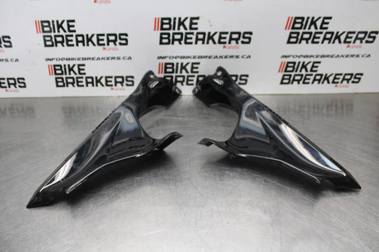 22-25 YAMAHA YZF R7 RIGHT LEFT INNER FAIRINGS COWLS PANELS TRIMS BB00