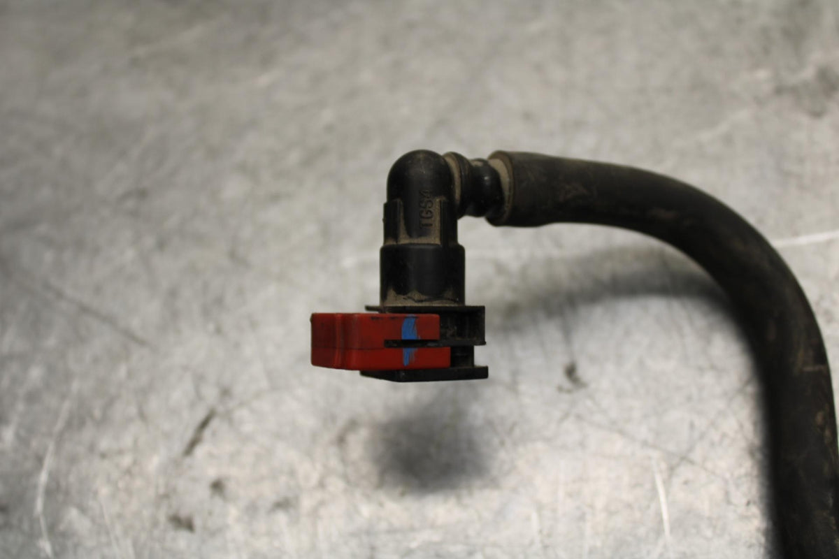 17 KAWASAKI Z900 ZR900 FUEL HOSE GAS LINE TUBE PIPE BB549