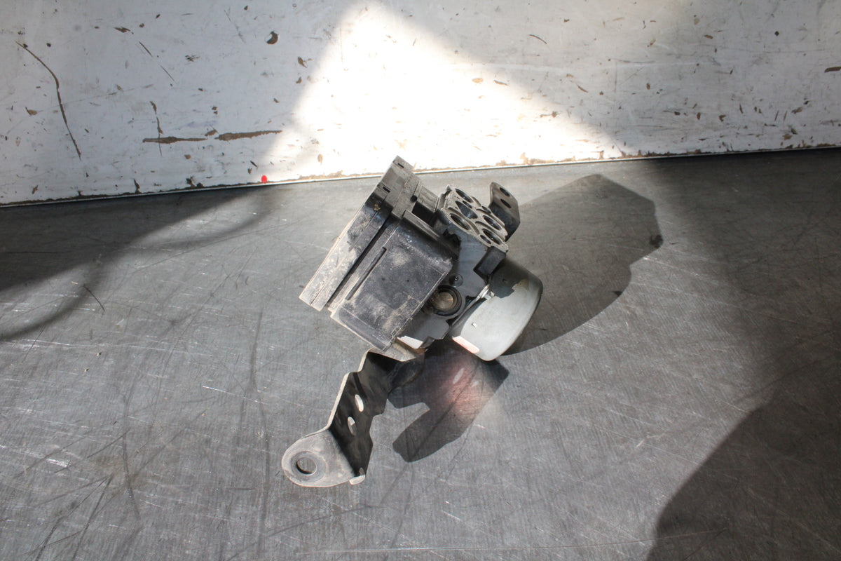 19-22 KAWASAKI Z400 ABS PUMP UNIT MODULE BB708