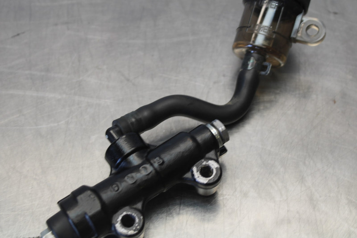 20 TRIUMPH STREET TRIPLE 765 REAR BACK BRAKE MASTER CYLINDER W RESERVOIR BB864