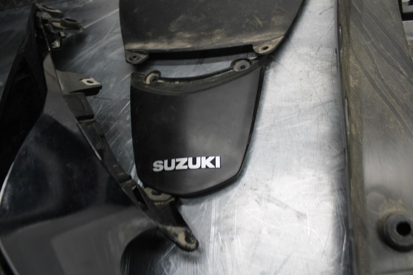 17-23 SUZUKI GSXR 250 GSX250RL8 BLACK REAR BACK TAIL FAIRING COWL SHROUD BB490