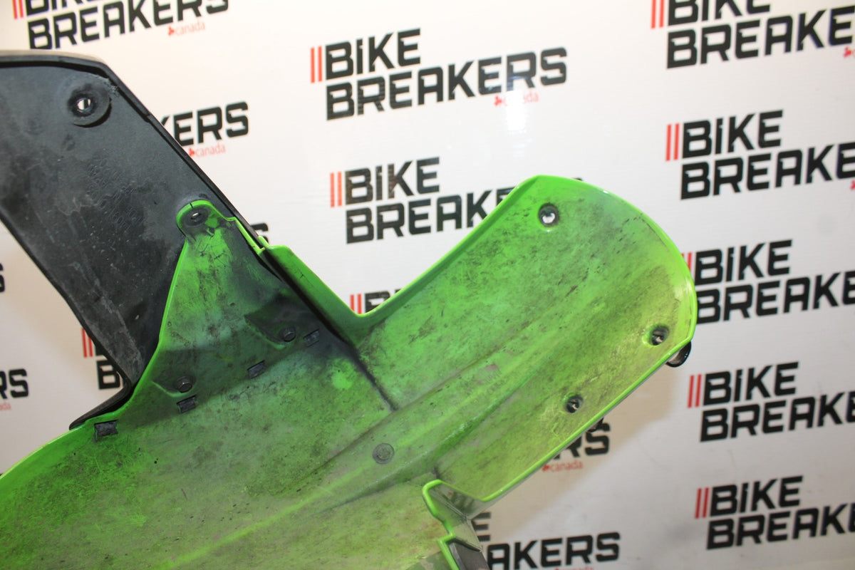 04-05 KAWASAKI NINJA ZX10R FRONT WHEEL FENDER COWL FAIRING BB931