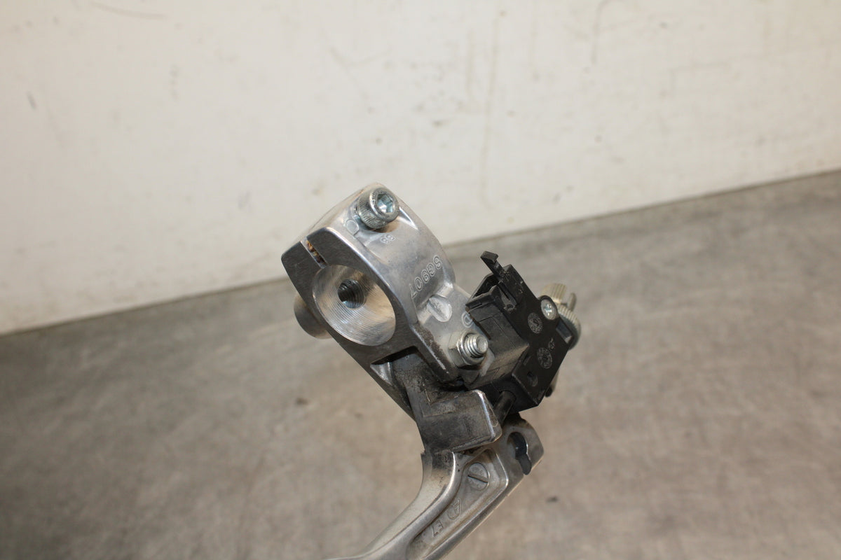 04 SUZUKI INTRUDER 800 CLUTCH PERCH MOUNT WITH LEVER  BB758