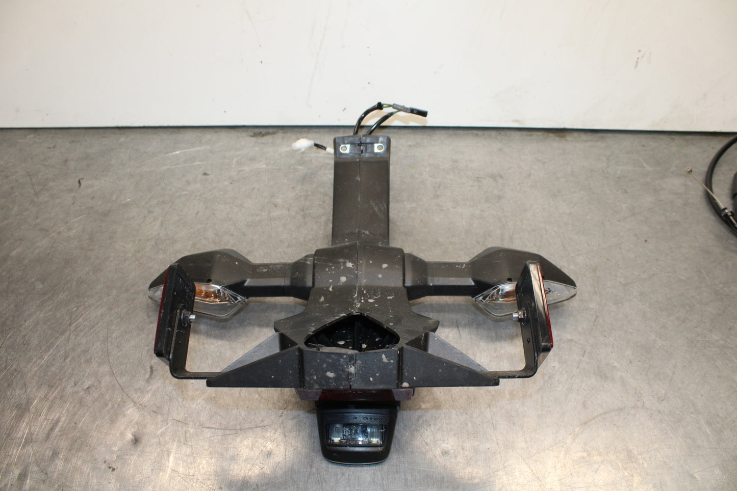 19-23 KAWASAKI NINJA ZX6R REAR BACK FENDER MUD GUARD BB749