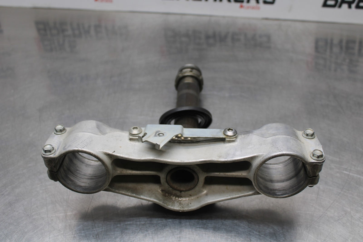 08 KAWASAKI NINJA ZX10R FRONT FORKS CLAMP LOWER TRIPLE TREE STEM BB201