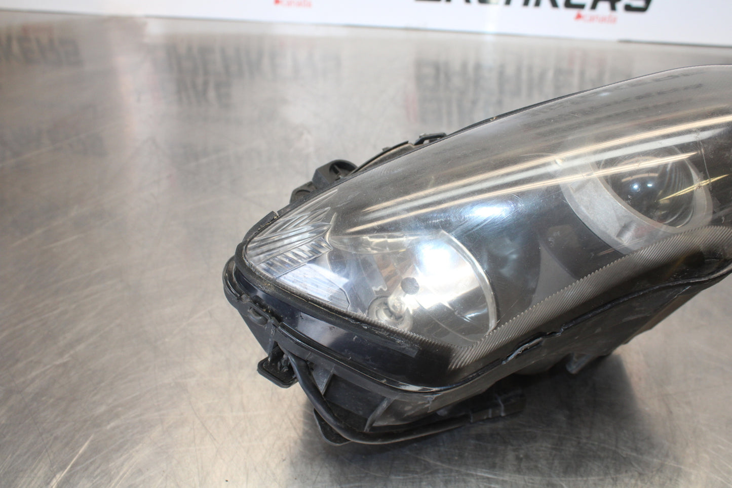07-08 YAMAHA YZF R1 FRONT RIGHT HEADLIGHT HEAD LIGHT LAMP BB160