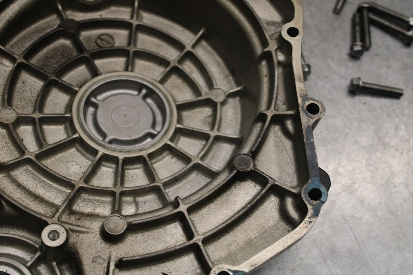 06-07 SUZUKI GSXR 600 CLUTCH SIDE ENGINE MOTOR COVER BB543