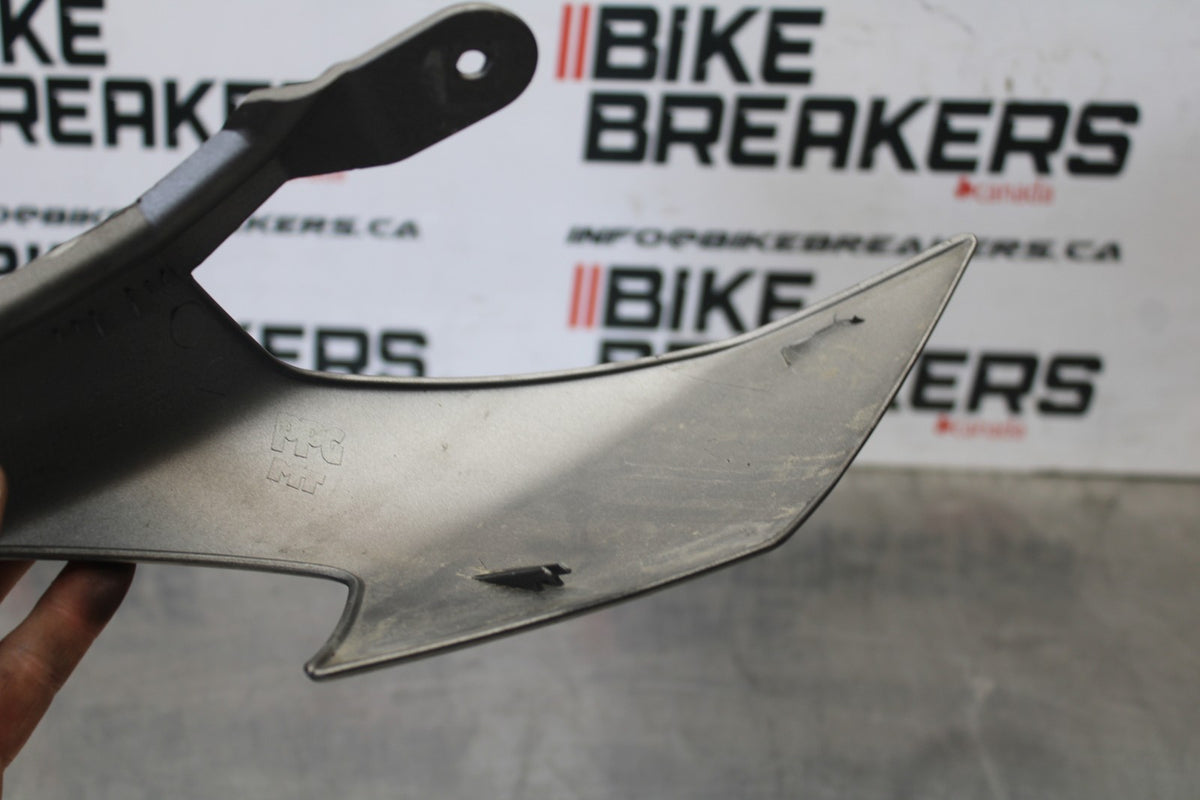 20 TRIUMPH STREET TRIPLE 765 LEFT REAR BACK TAIL FAIRING COWL SHROUD BB864