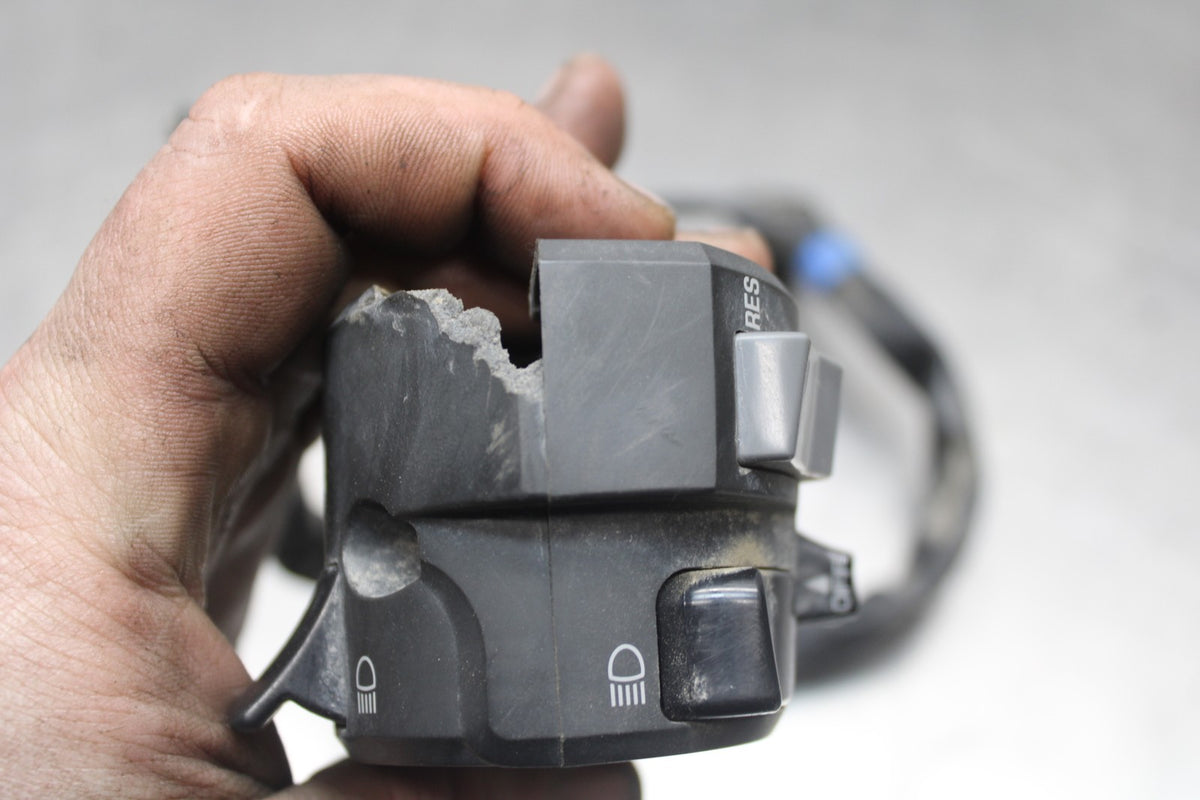 22-25 YAMAHA YZF R7 LEFT CLIP ON HANDLE HORN SIGNALS SWITCH SWITCHES BB850