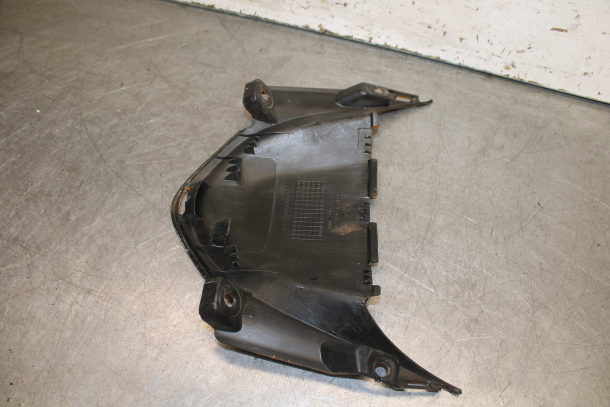 13-15 HONDA CBR500R LOWER FRONT UPPER INNER HEADLIGHT COWL FAIRING  BB704