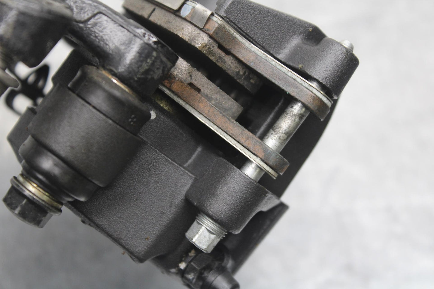 17-20 KAWASAKI NINJA 650 EX650 ABS REAR BACK BRAKE CALIPER W MOUNT  BB88