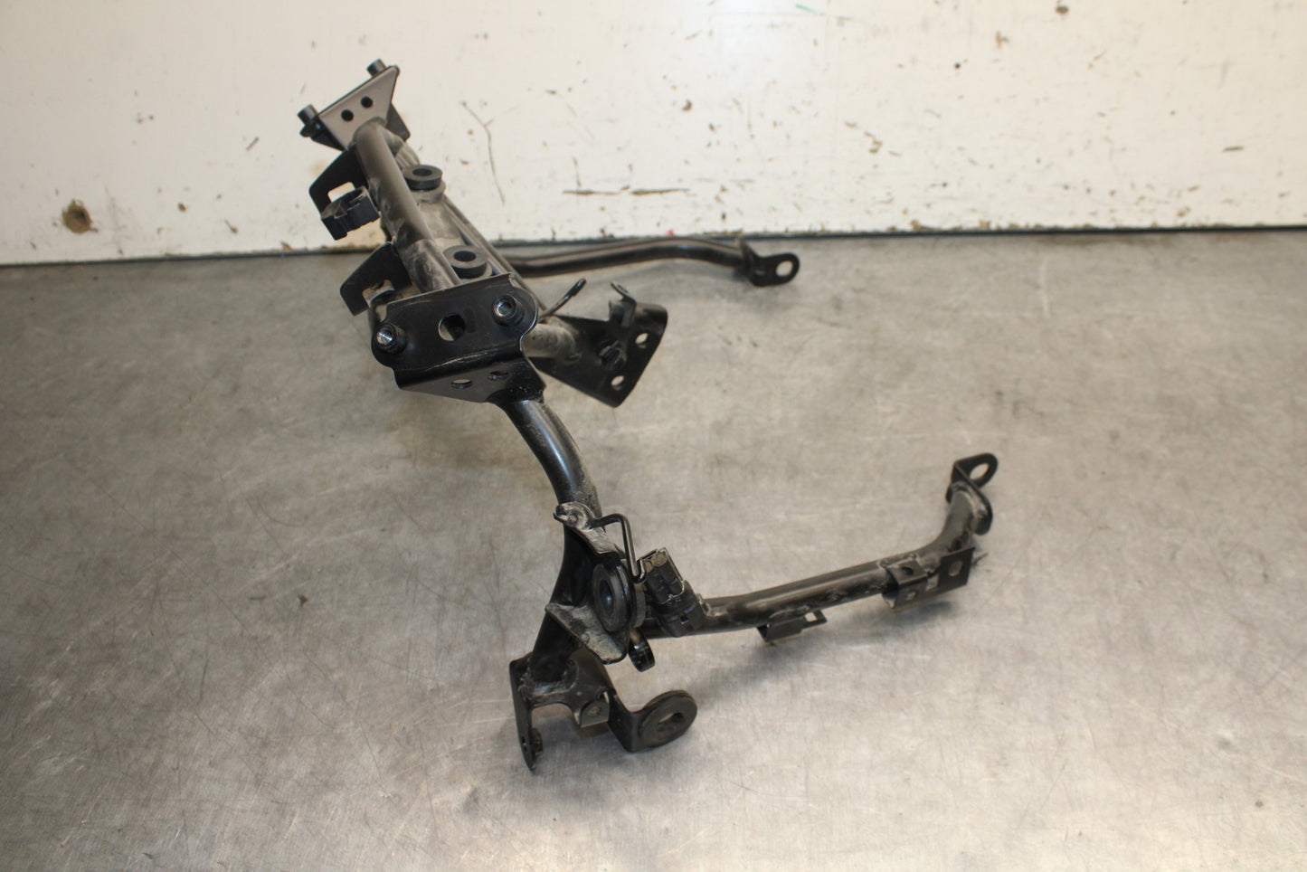 18-24 KAWASAKI NINJA 650 UPPER FAIRING MIRROR GAUGES STAY BRACKET BB725