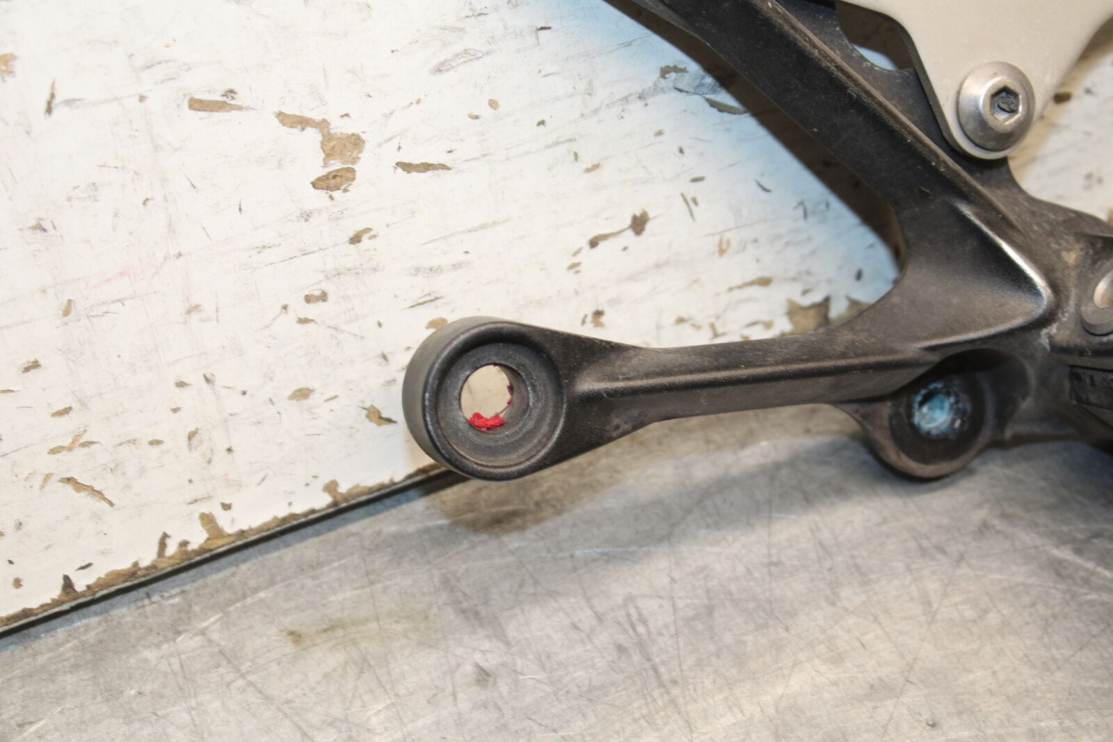 13-17 KAWASAKI NINJA ZX6R ZX636E LEFT REARSET REAR SET DRIVER FOOT PEG BB735