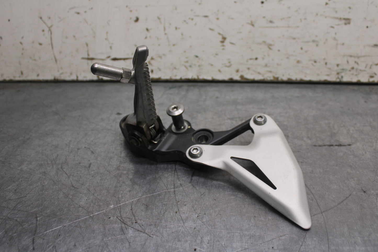 18-23 KAWASAKI NINJA 400 EX400 ABS LEFT REARSET REAR SET FOOT PEG REST BB747