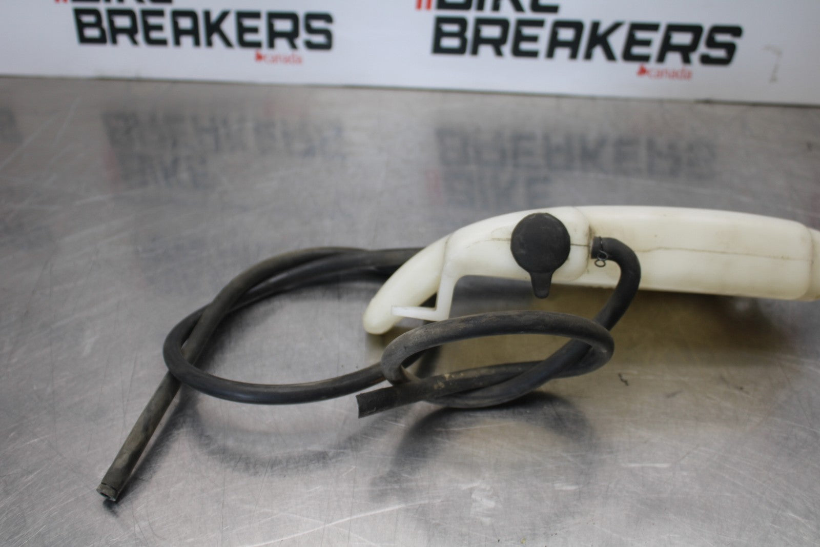 03-08 KAWASAKI VULCAN 1600 COOLANT WATER TANK RESERVOIR BOTTLE BB196