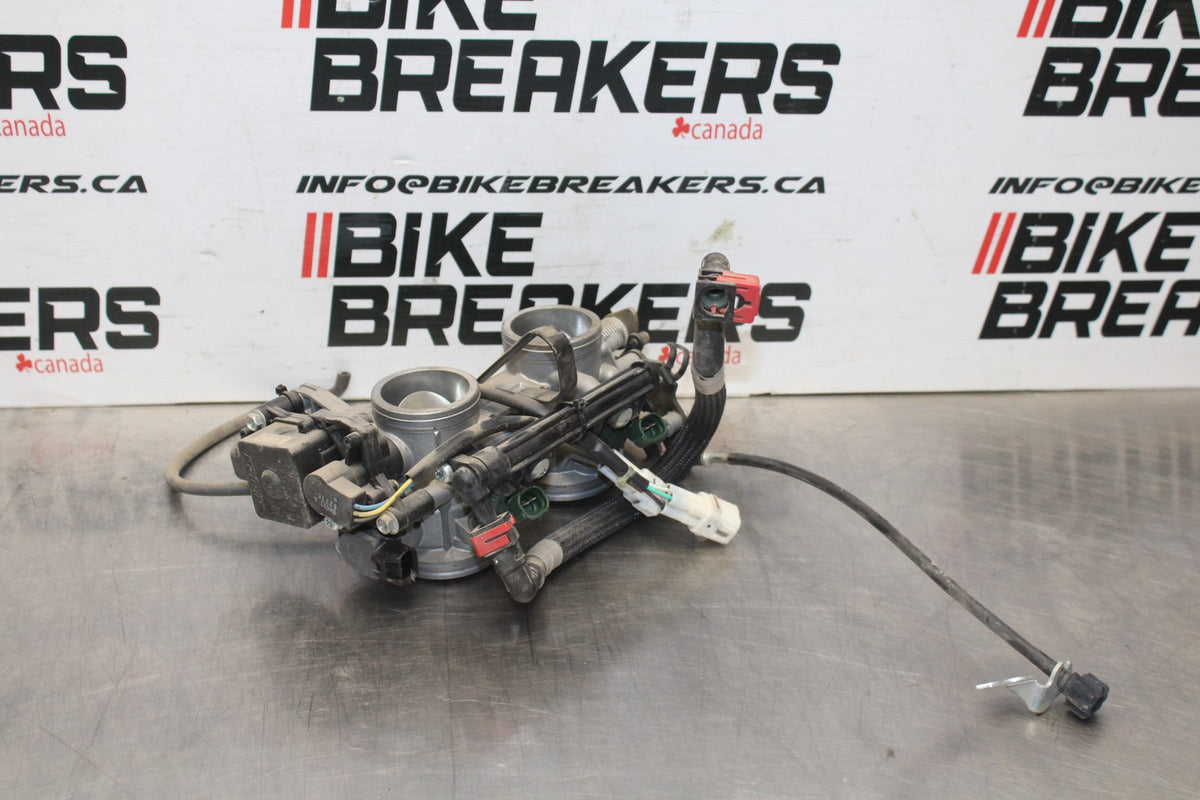 07 KAWASAKI NINJA 650 EX650 MAIN FUEL INJECTORS / THROTTLE BODIES BB844