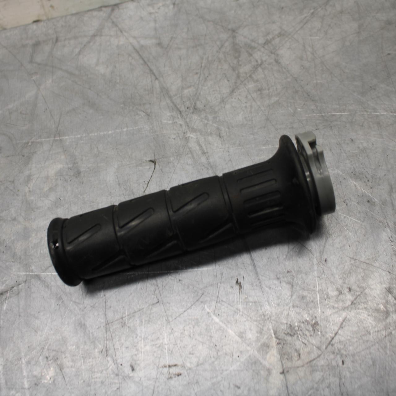 12-17 KAWASAKI NINJA 650 RIGHT THROTTLE GRIP 46075-0564 BB470