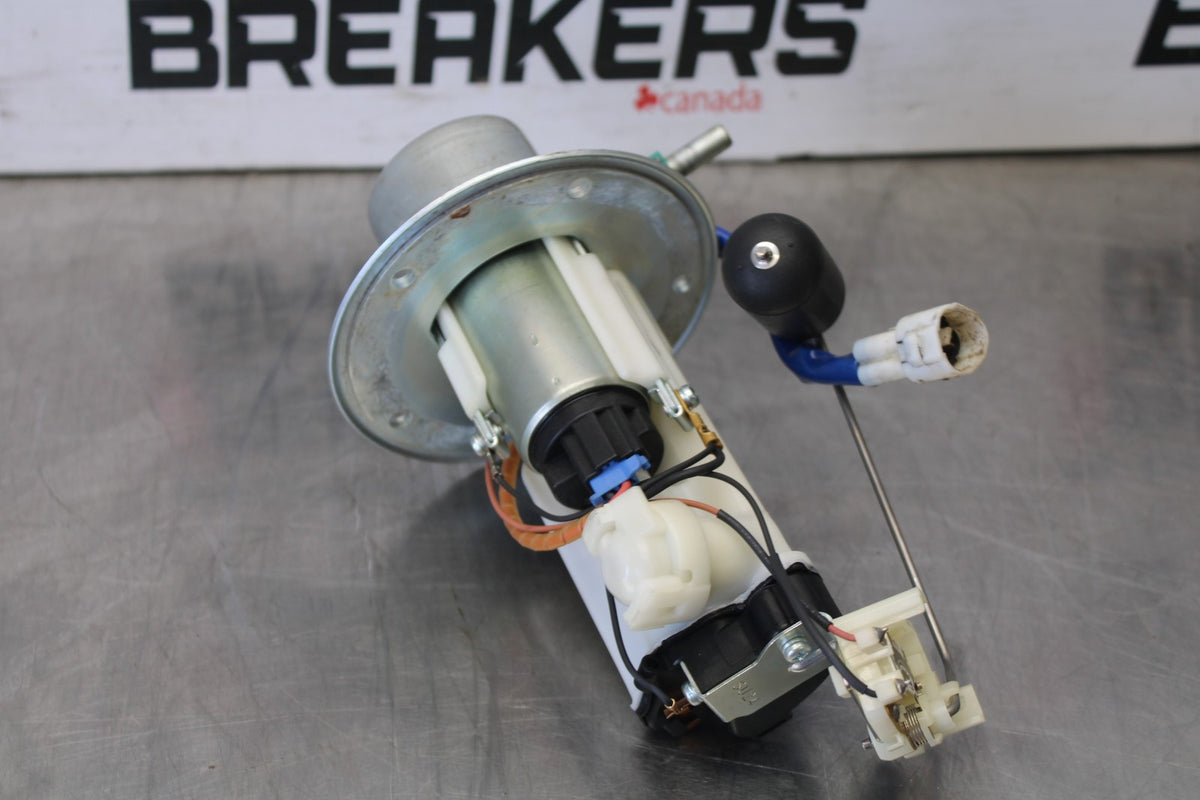 06-07 SUZUKI GSXR 600 FUEL PUMP GAS PETROL SENDER UNIT BB792