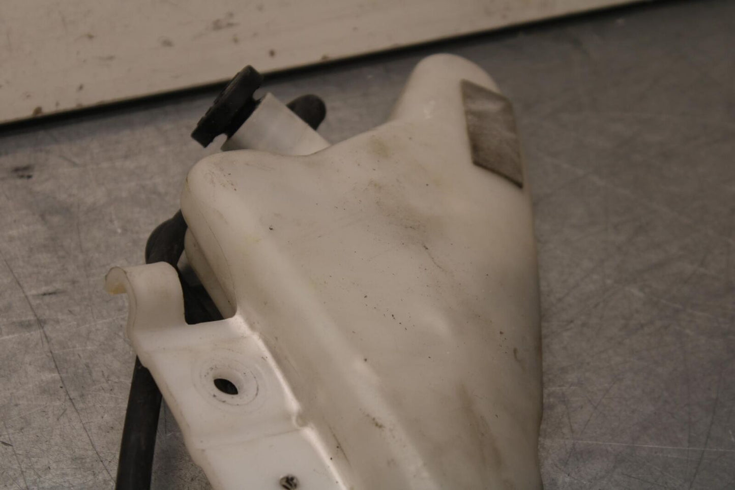 11-24 SUZUKI GSXR  600 750 COOLANT WATER TANK RESERVOIR BOTTLE BB95