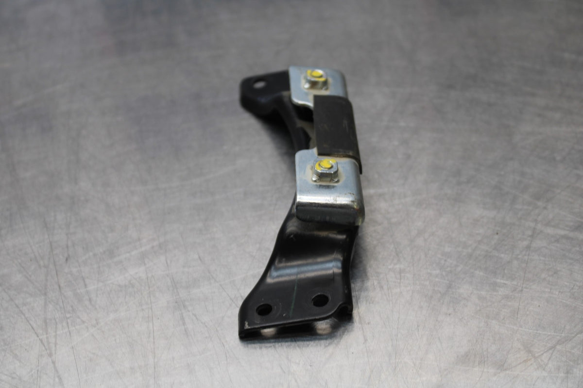 24-25 KAWASAKI NINJA ZX4R GAS TANK FUEL PETROL RESERVOIR BRACKET MOUNT  BB174