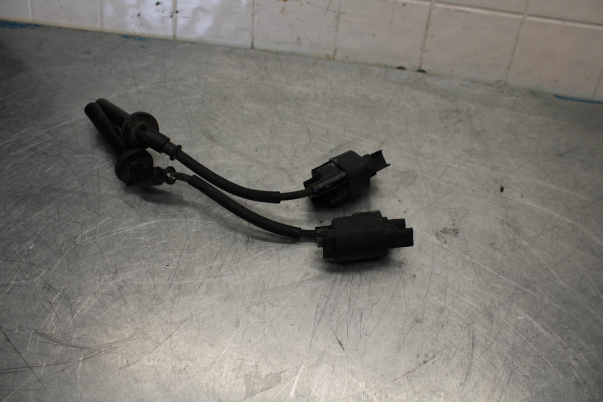 17-18 YAMAHA YZF R3 IGNITION COILS COIL SPARK PLUG CAPS  BB438