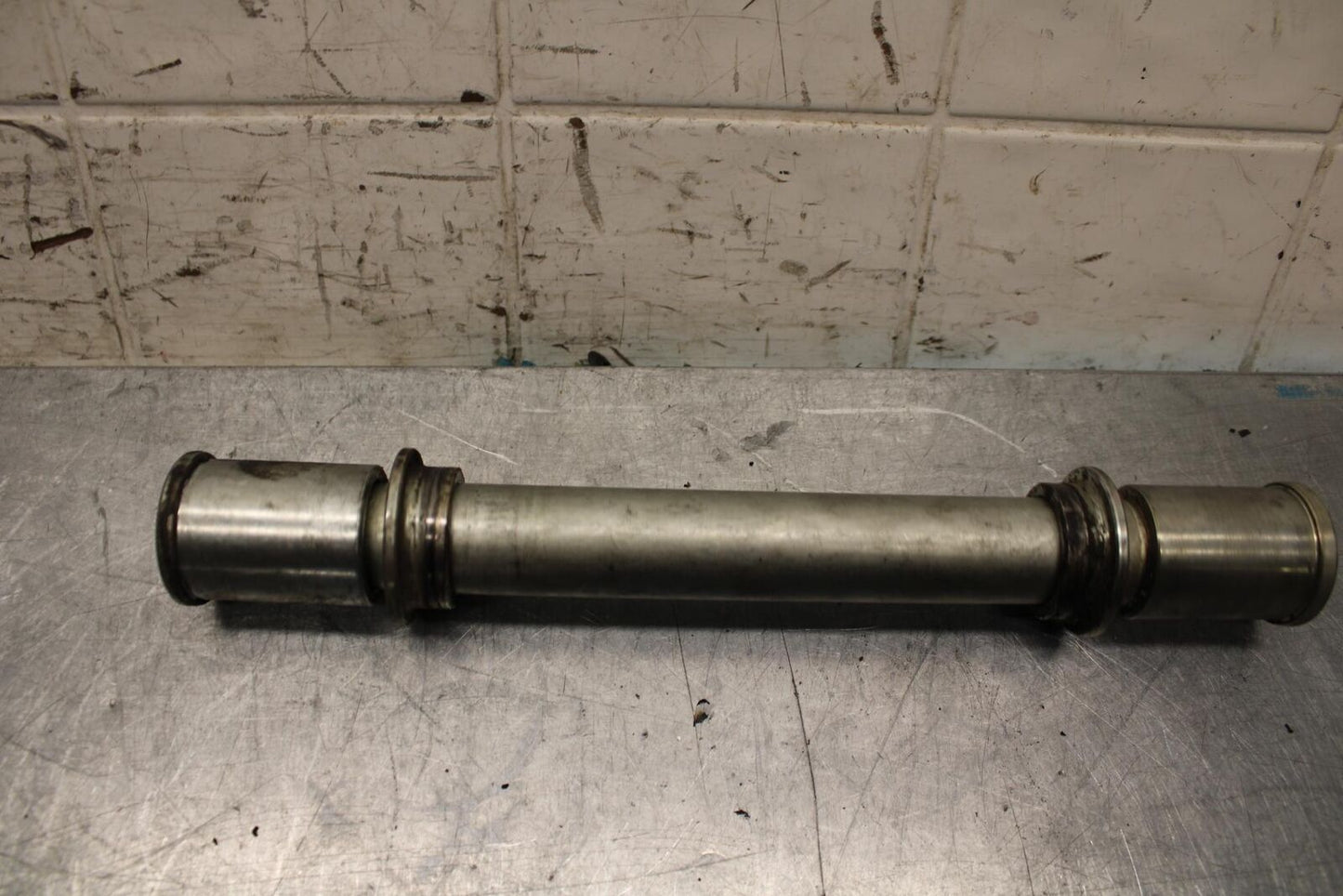 2003 Kawasaki Ninja ZX6RR ZX600K FRONT WHEEL RIM AXLE PIVOT BOLT BB66