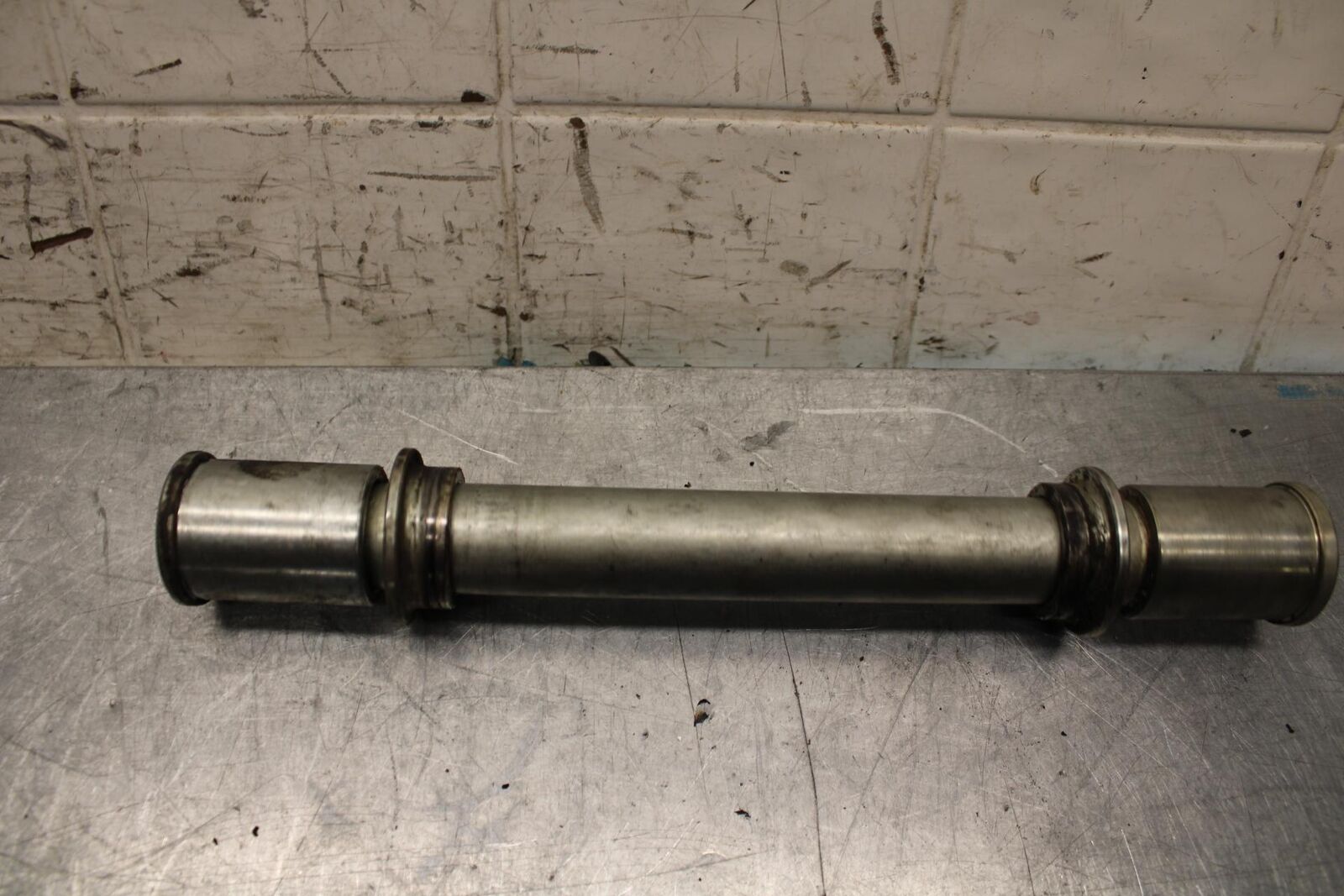 2003 Kawasaki Ninja ZX6RR ZX600K FRONT WHEEL RIM AXLE PIVOT BOLT BB66