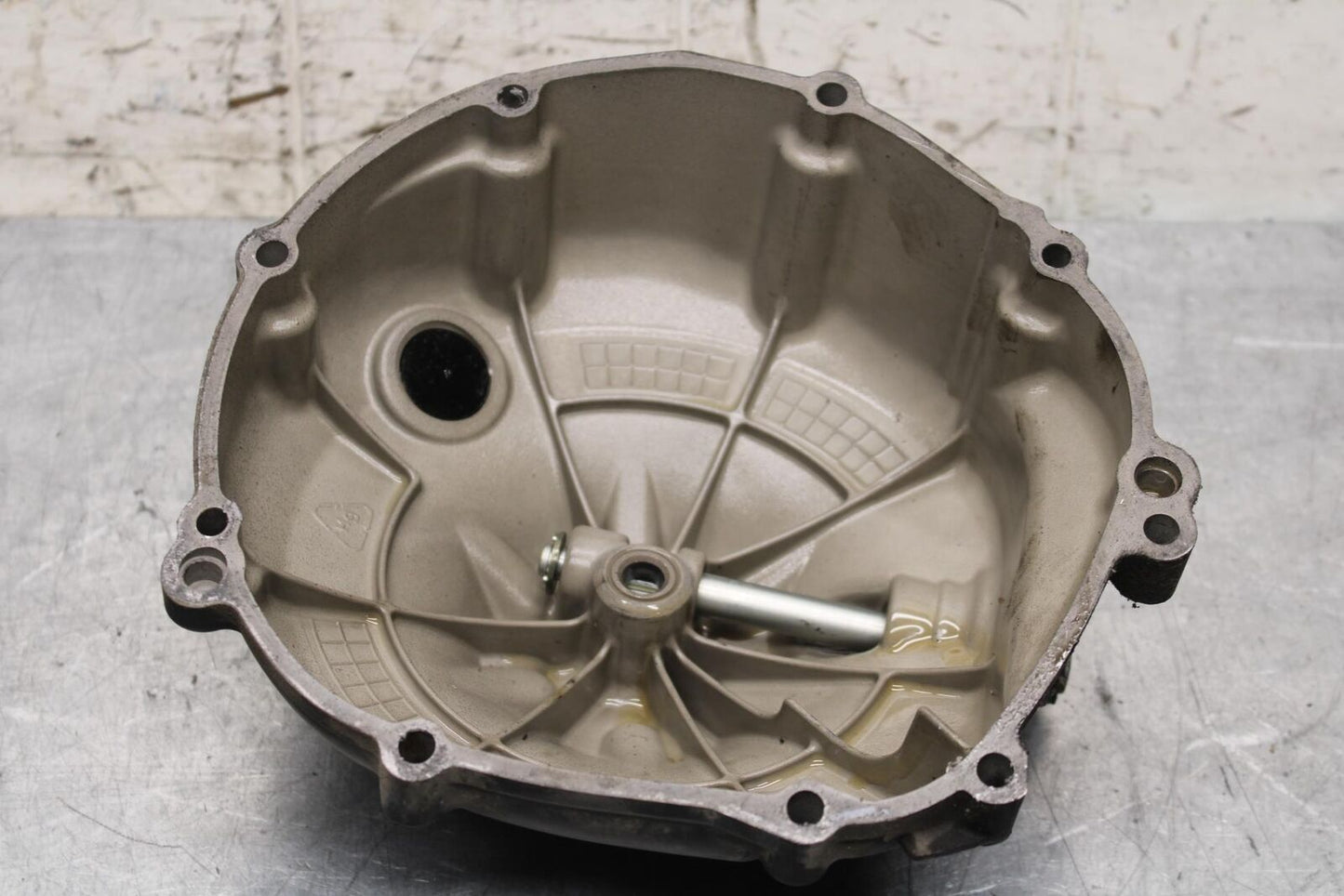 2006 Yamaha YZF R6 CLUTCH SIDE ENGINE MOTOR COVER 2C0-15421-00-00 BB560