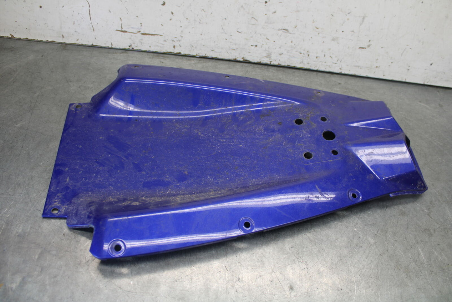 08-09 YAMAHA YZF R6S REAR BACK TAIL UNDERTAIL FAIRING COWL FENDER  BB690