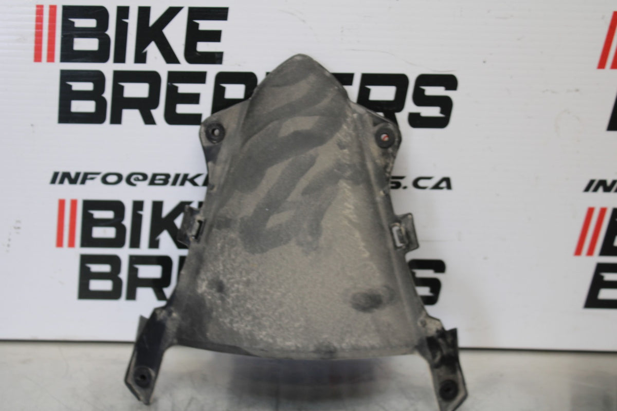 24-25 KAWASAKI NINJA ZX4R FRONT CENTER COWL FAIRING BB174
