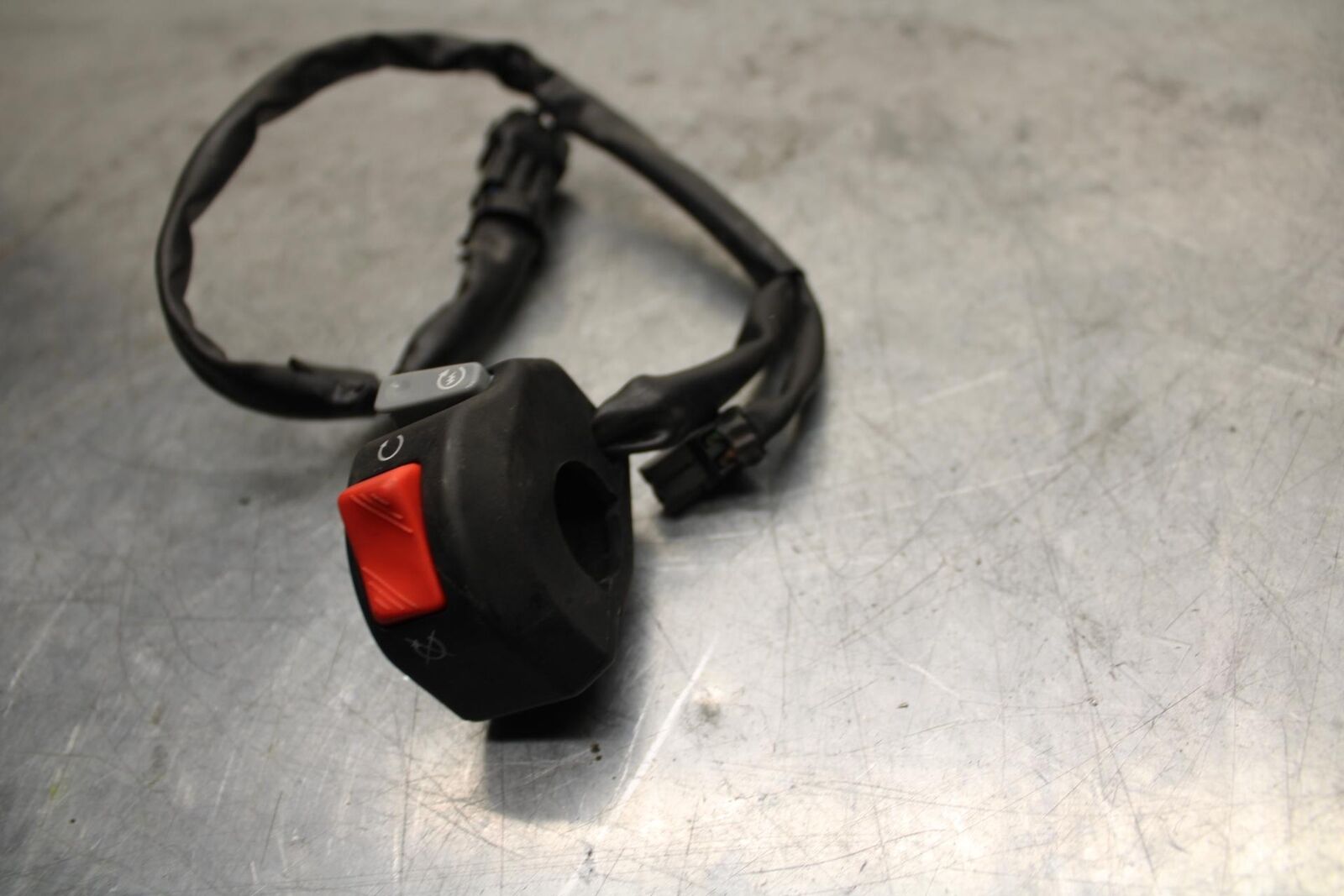 08-09 KAWASAKI NINJA ZX14R RIGHT  HANDLE KILL OFF START SWITCH SWITCHES BB73