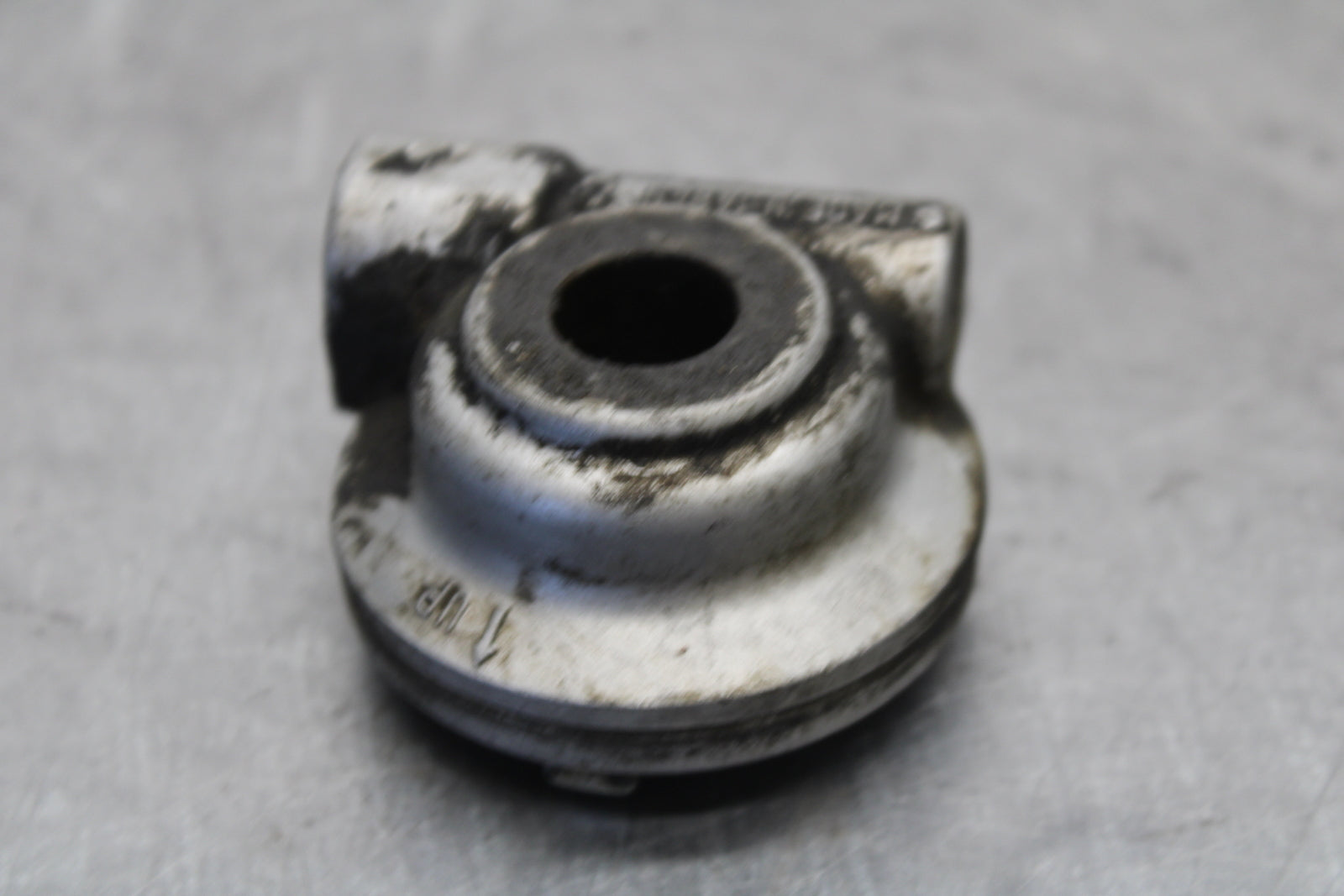 78 SUZUKI GS550E SPEEDOMETER DRIVE GEAR  BB133
