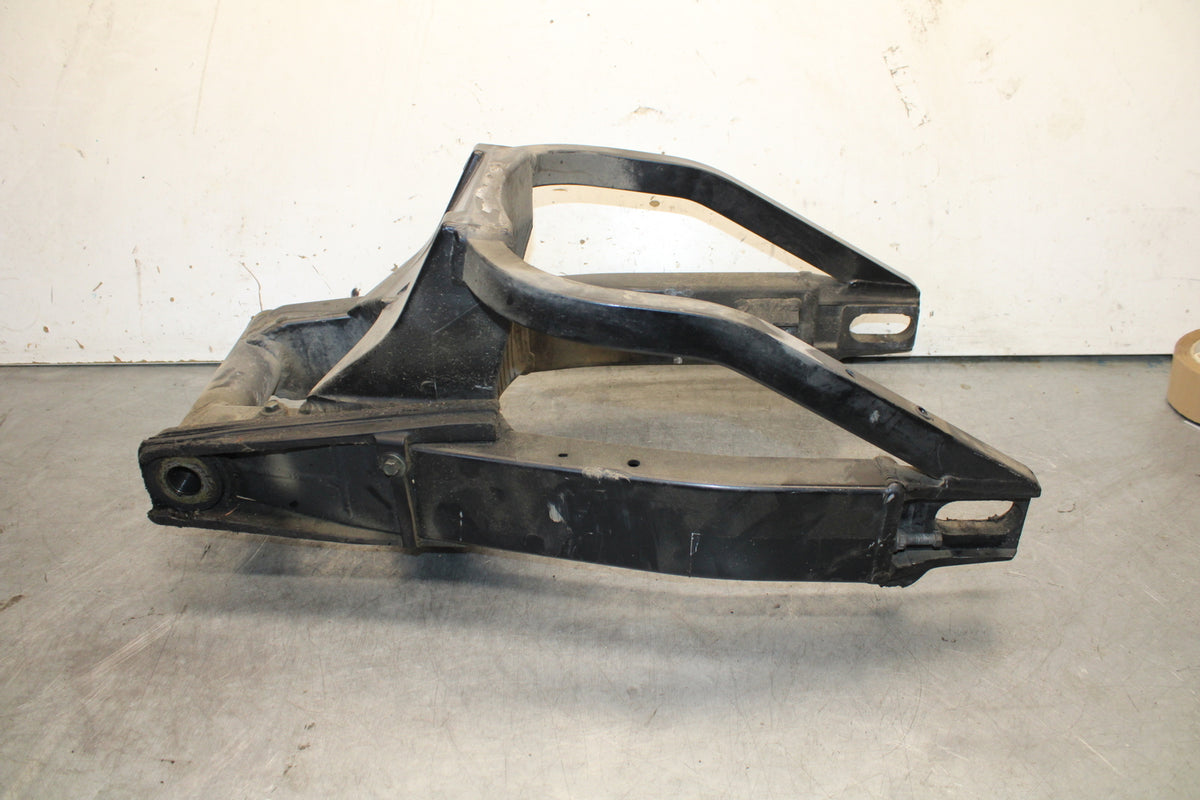 04-05 SUZUKI GSXR600 REAR SWINGARM SUSPENSION SWING ARM 61000-29G00 BB658