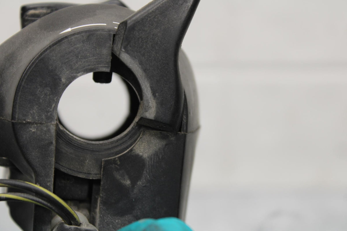 1999 Suzuki GSXR600 LEFT CLIP ON HANDLE HORN SIGNALS SWITCH  BB580