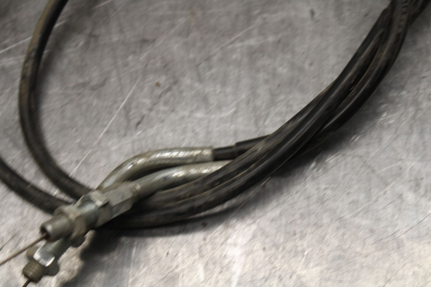 08-10 SUZUKI GSXR 600 THROTTLE CABLES LINES  BB721