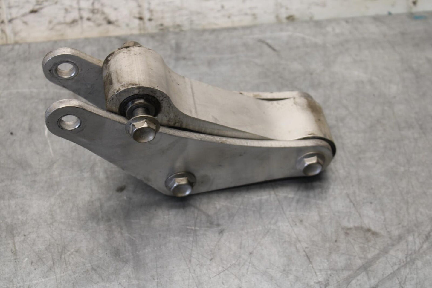 2011 Kawasaki Ninja ZX10R ZX1000K ABS REAR DOGBONE SHOCK LINKAGE LINK BB555