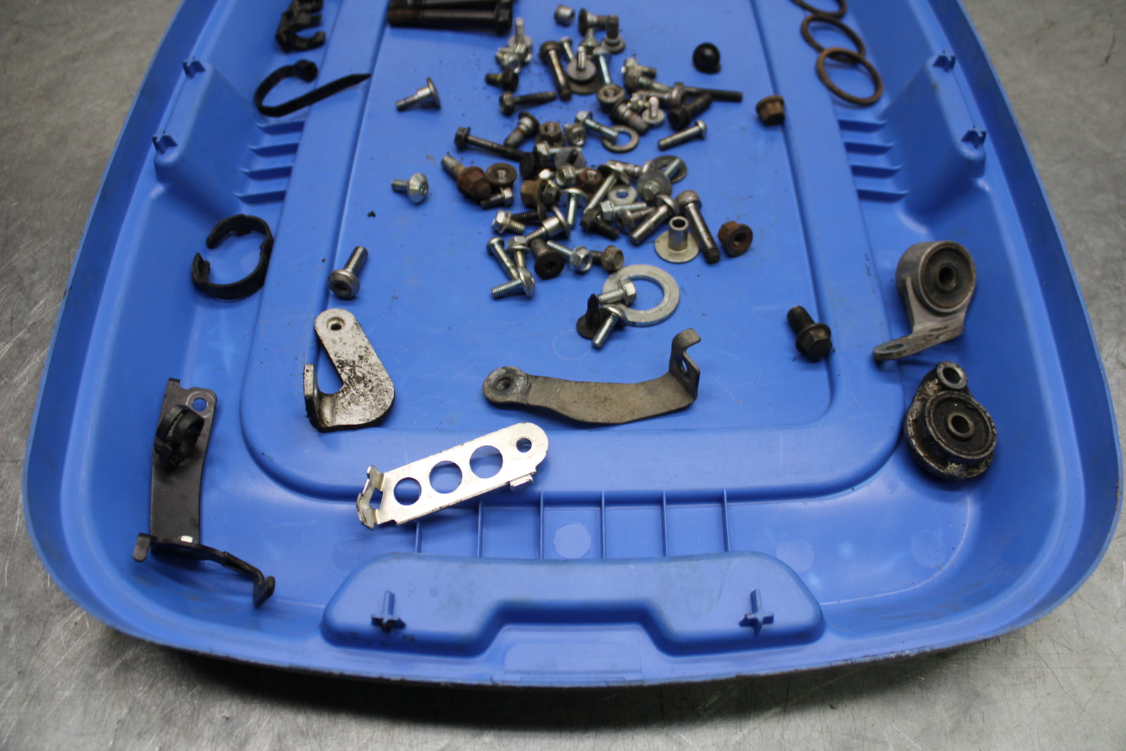 08-10 SUZUKI GSXR 600 MOUNTING BOLTS HARDWARE MOTOR SCREWS BB132