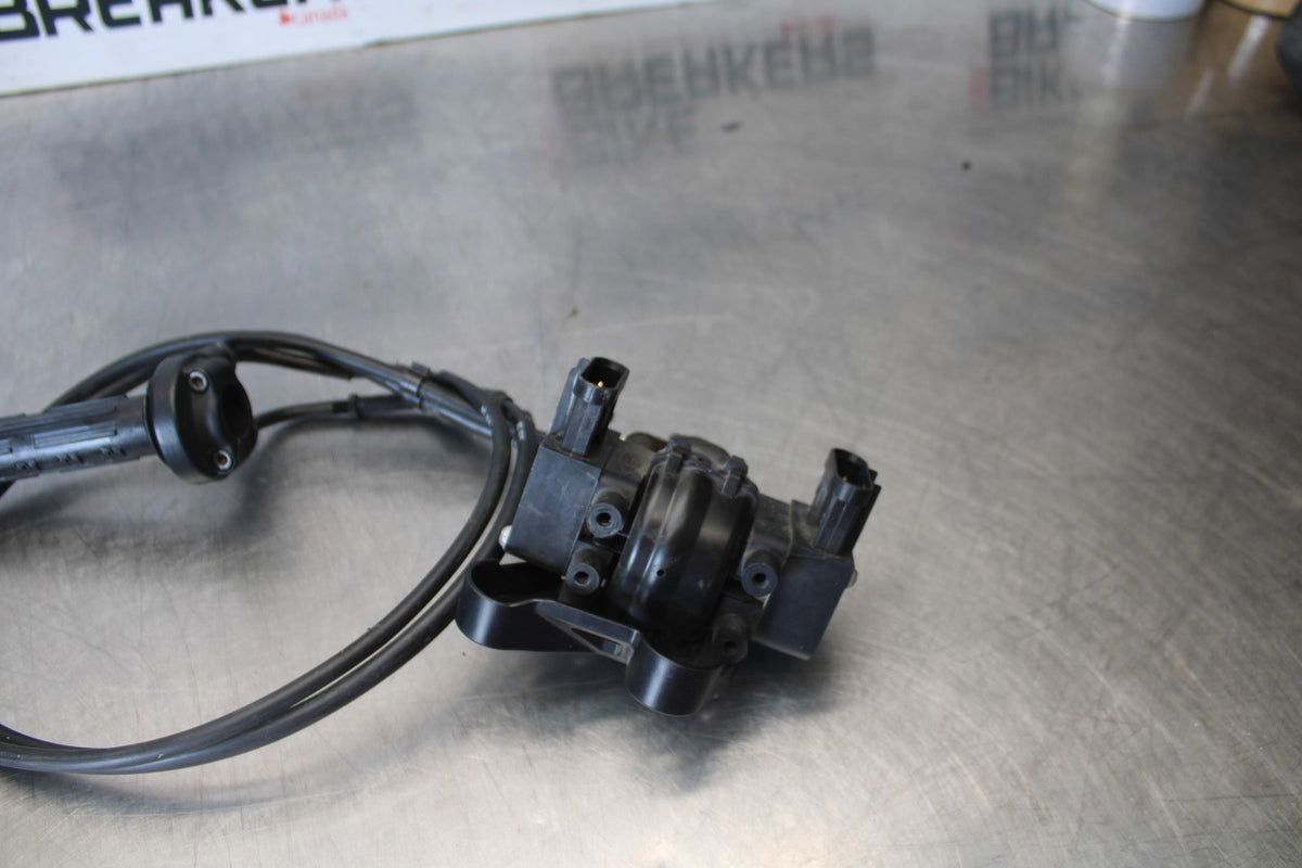 16 APRILIA TUONO V4 1100 RIGHT THROTTLE GRIP THROTTLE CABLES/ ACCELERATOR BB905