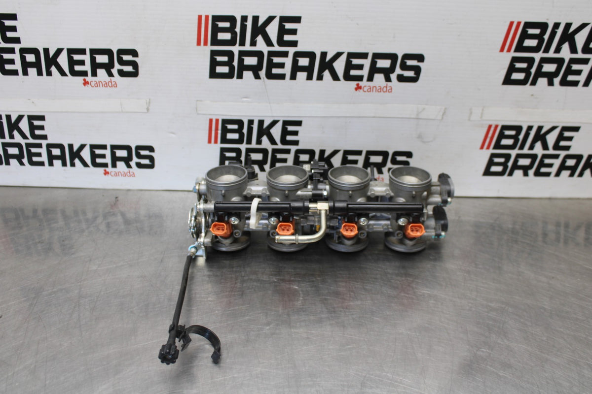 13-18 KAWASAKI NINJA ZX6R MAIN FUEL INJECTORS / THROTTLE BODIES BB915