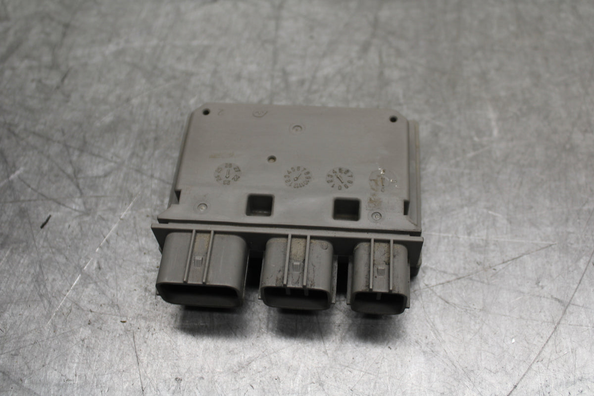 24-25 KAWASAKI NINJA ZX6R RELAY ASSEMBLY FUSE BOX BB726