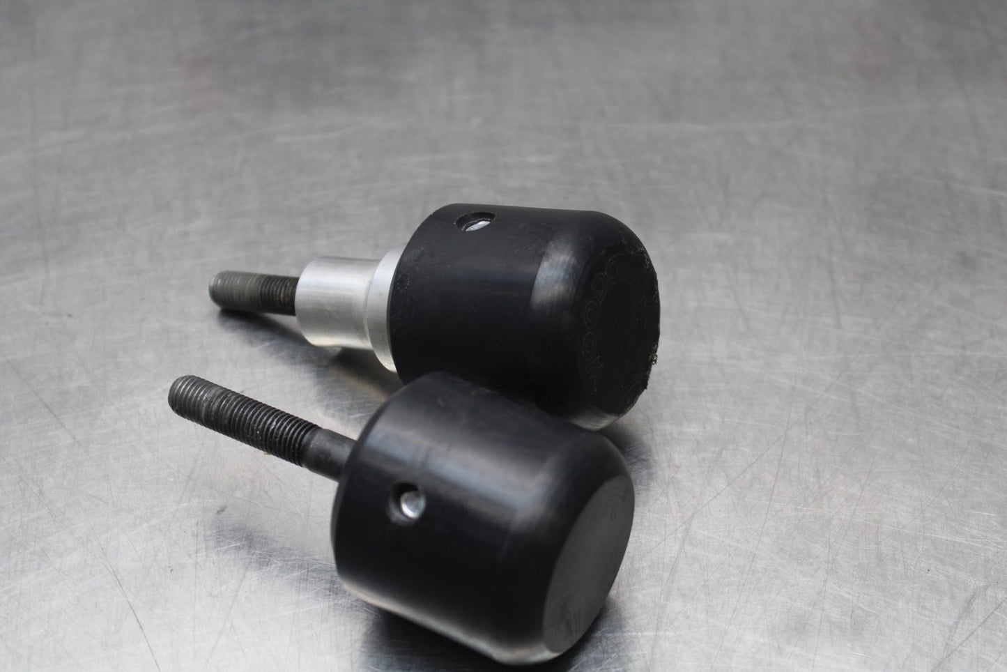 08-10 SUZUKI GSXR 600 WOODCRAFT FRAME SLIDERS SET BB202