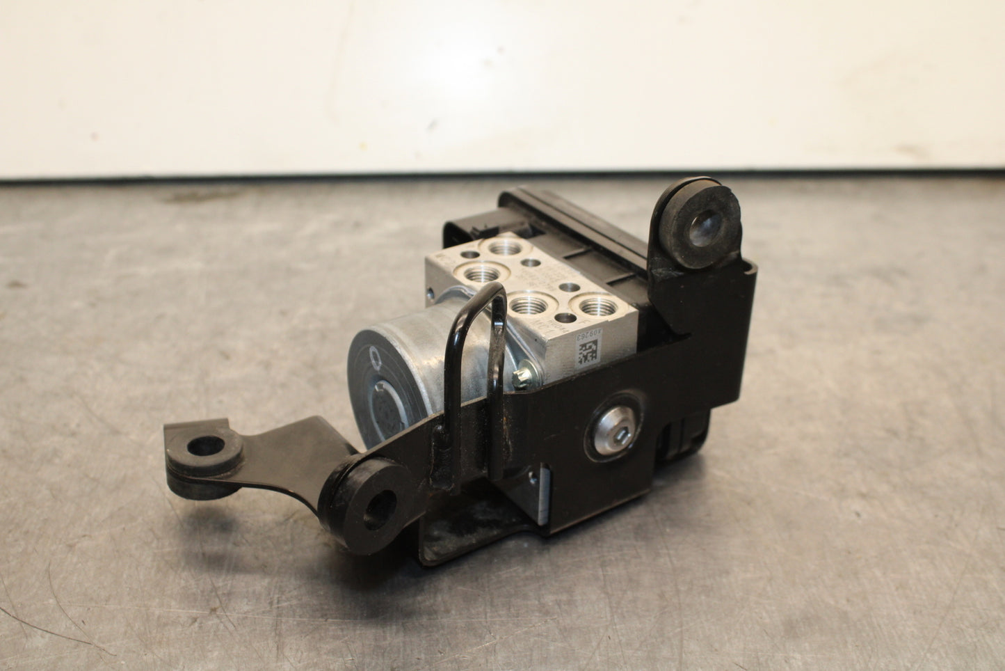 19-23 KAWASAKI NINJA ZX6R ABS PUMP UNIT MODULE BB749