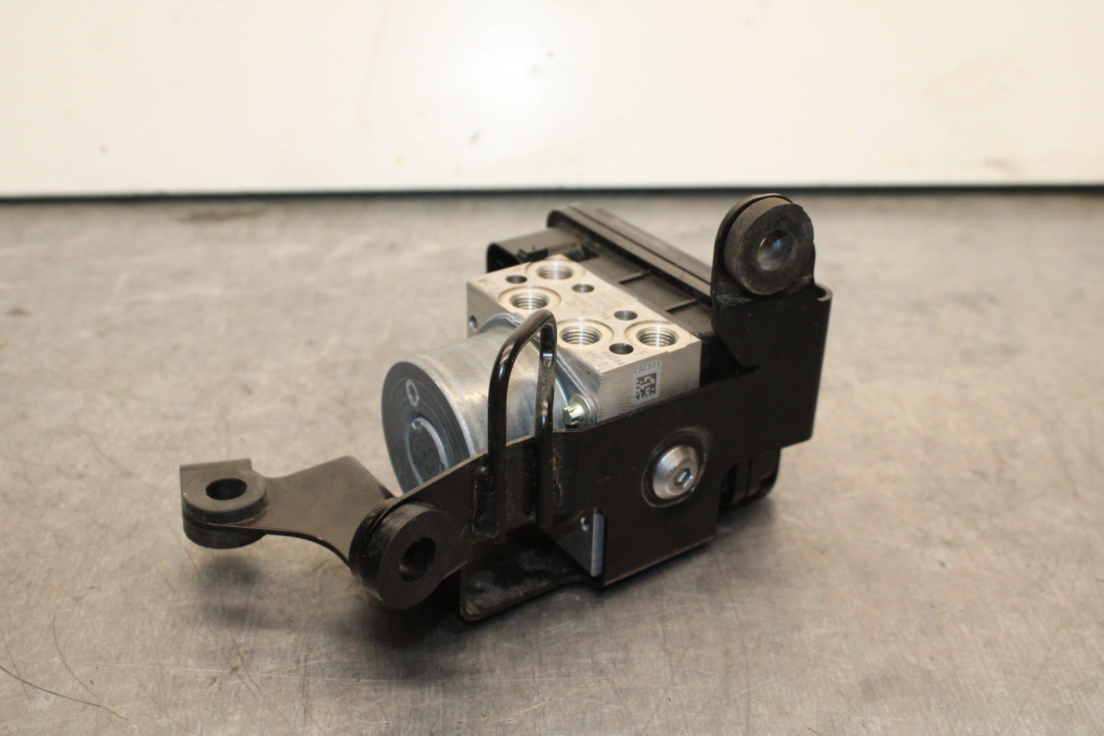 19-23 KAWASAKI NINJA ZX6R ABS PUMP UNIT MODULE BB749