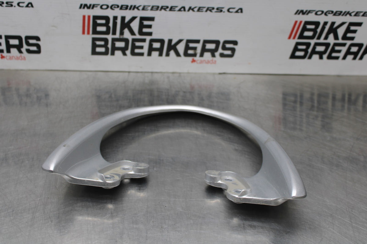 15 SUZUKI GW250F PASSENGER REAR SEAT GRAB BAR HANDLE BB789