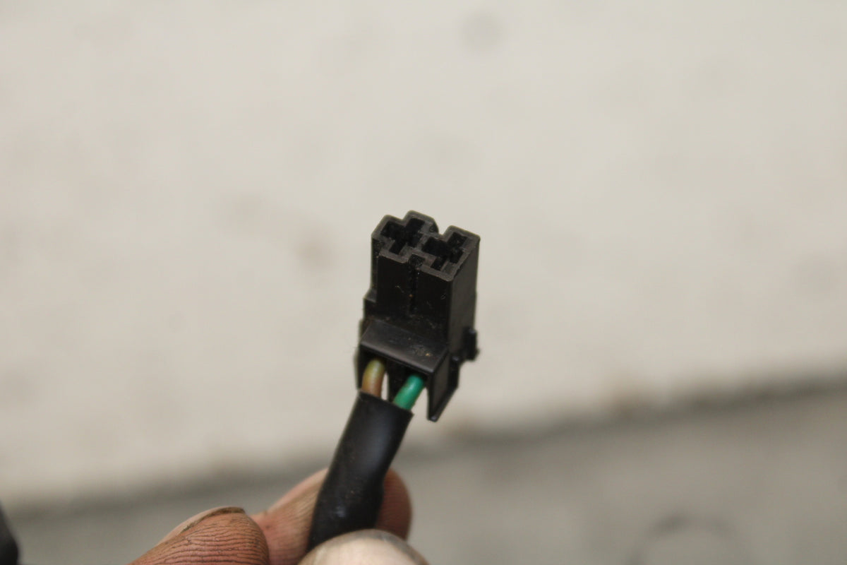 24-25 KAWASAKI NINJA ZX6R RIGHT CLIP ON HANDLE KILL OFF START SWITCH  BB726