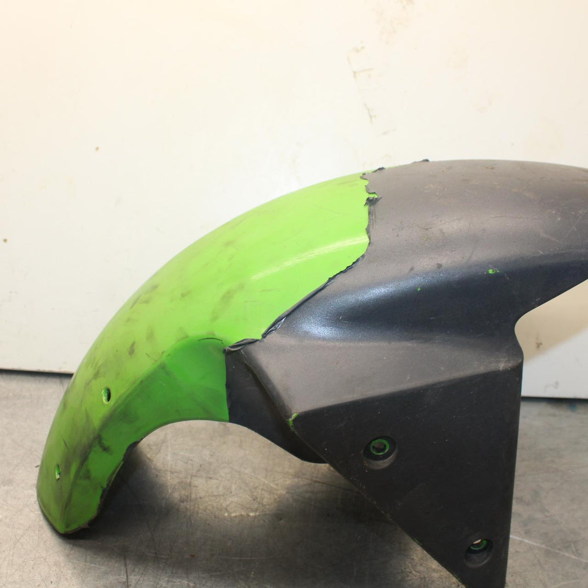 2003 Kawasaki Ninja ZX6RR ZX600K FRONT WHEEL FENDER COWL FAIRING BB602